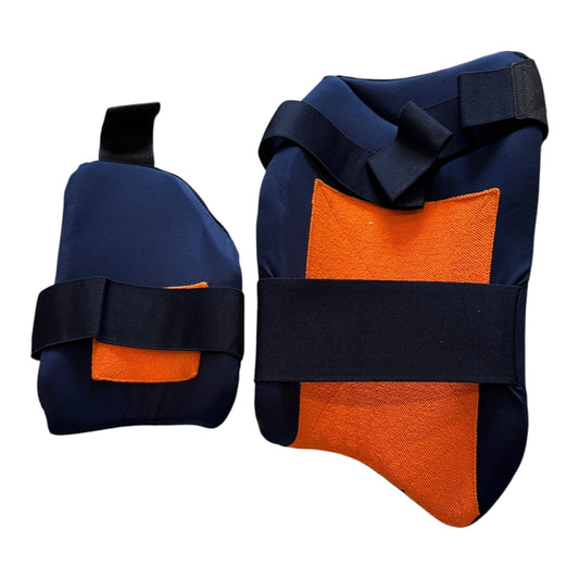 Omnia Thigh Guard Set