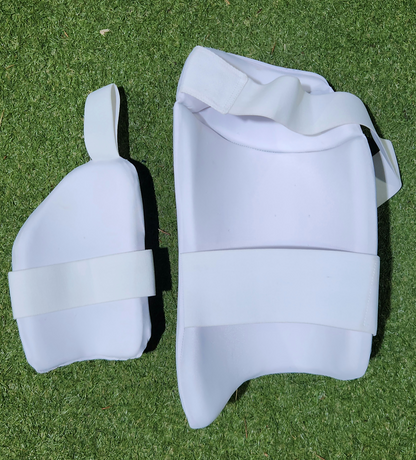 Omnia Thigh Guard Set