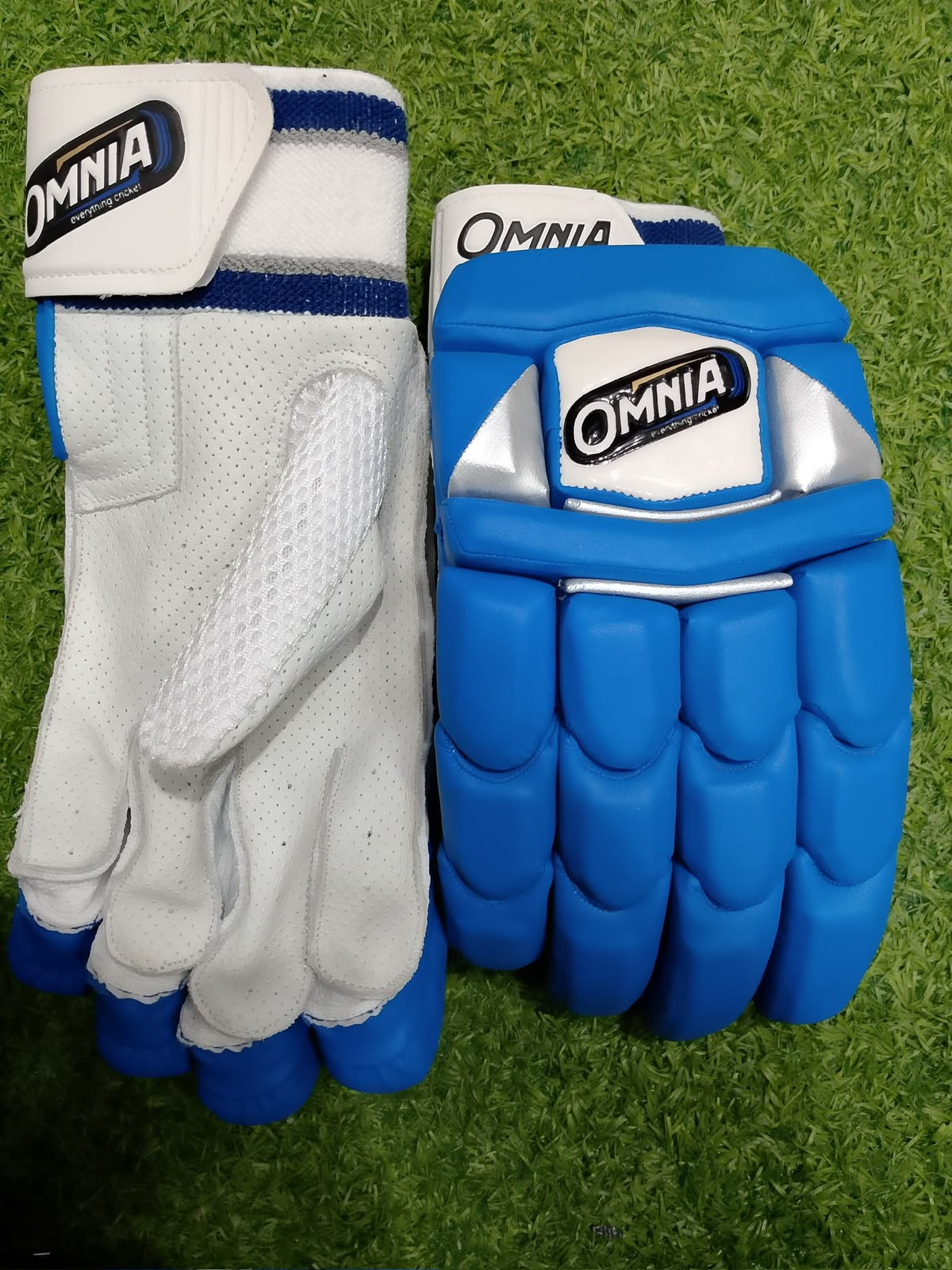 Omnia Batting Gloves - Blue